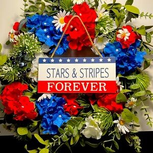 20 inch patriotic wreath with bonus door sign.